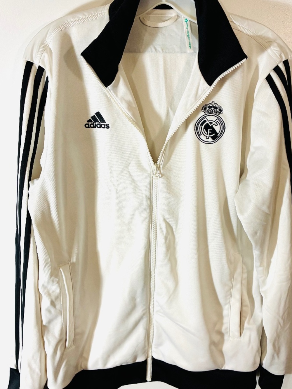 ADIDAS MENS WINDBREAKER JACKET SZ L FULL ZIP STRIPED SLEEVES BLACK BORDERS LOGO
